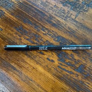 MAKE UP FOR EVER Aqua resit color pencil. Graphite